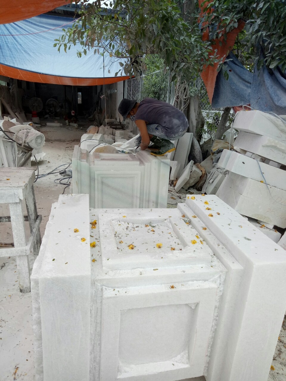 Dự Án Gia Công Bệ Đặt Tượng, Chậu Hoa 